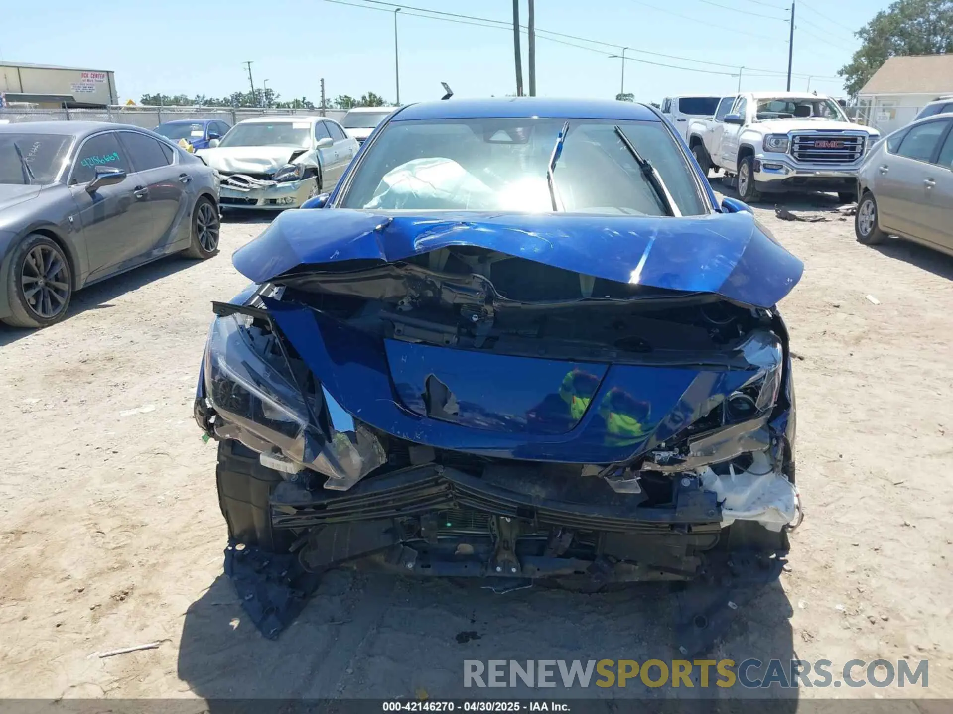 13 Photograph of a damaged car 1N4AZ1BV3NC564052 NISSAN LEAF 2022