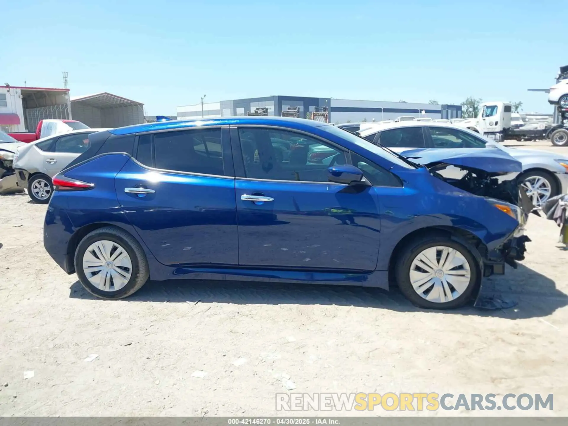14 Photograph of a damaged car 1N4AZ1BV3NC564052 NISSAN LEAF 2022