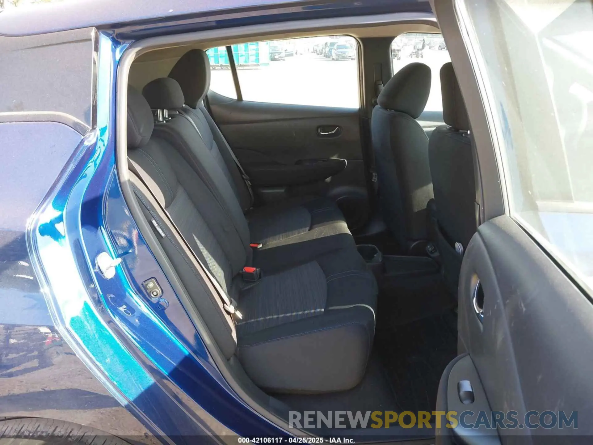 8 Фотография поврежденного автомобиля 1N4AZ1BV6NC555913 NISSAN LEAF 2022