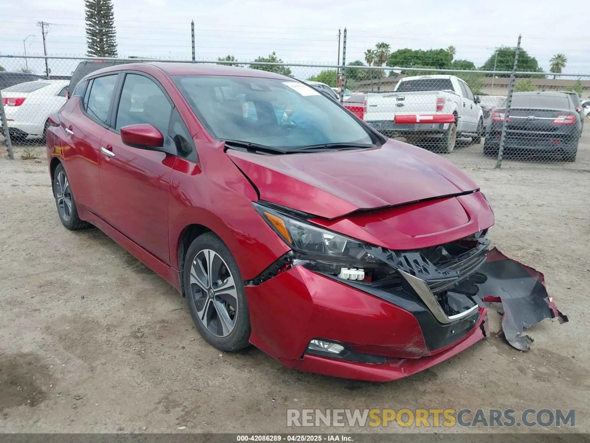 1 Photograph of a damaged car 1N4AZ1CV8NC563090 NISSAN LEAF 2022