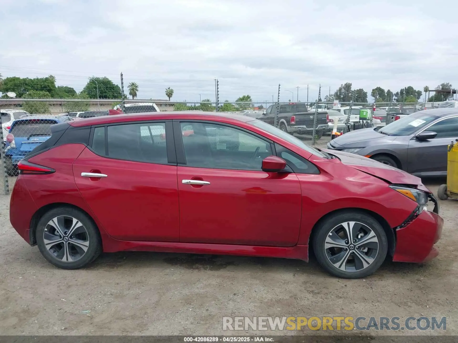 14 Photograph of a damaged car 1N4AZ1CV8NC563090 NISSAN LEAF 2022