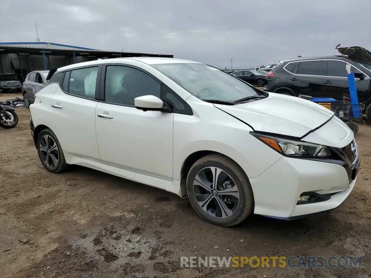 4 Photograph of a damaged car 1N4BZ1CV5NC563634 NISSAN LEAF 2022