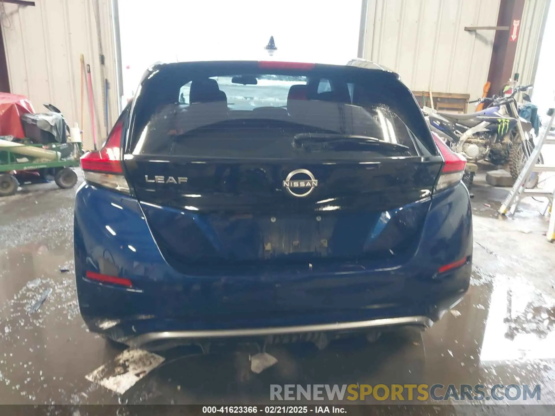 17 Фотография поврежденного автомобиля 1N4AZ1BV0PC553755 NISSAN LEAF 2023