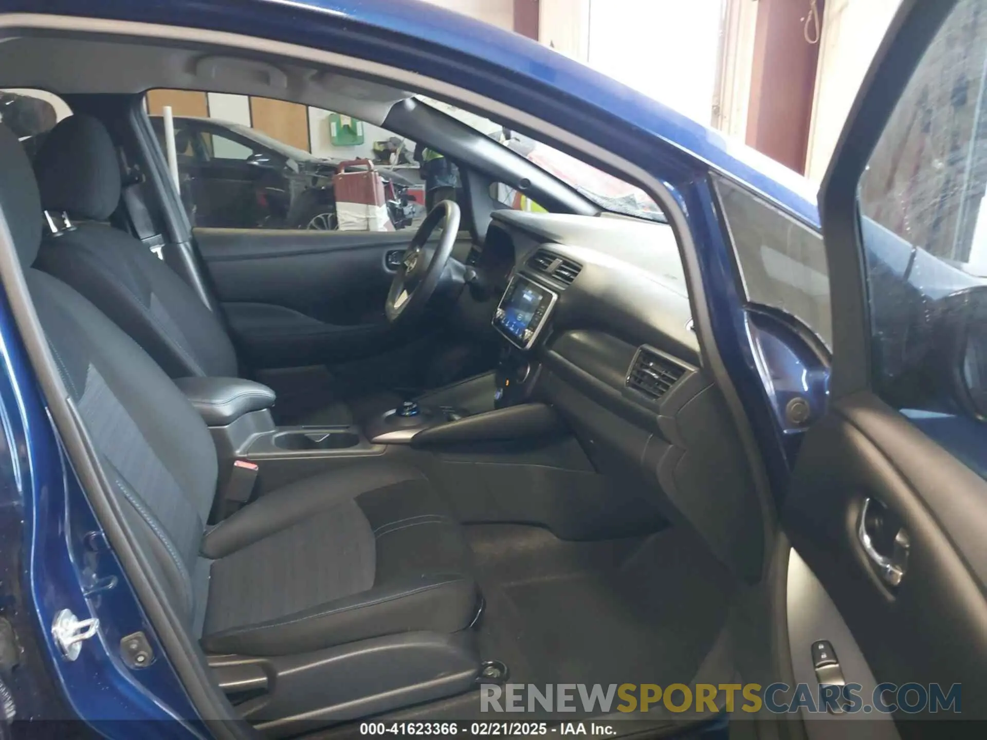 5 Фотография поврежденного автомобиля 1N4AZ1BV0PC553755 NISSAN LEAF 2023