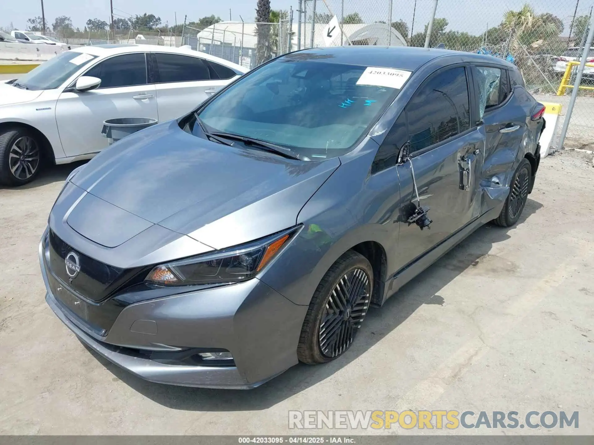 2 Photograph of a damaged car 1N4CZ1CV4RC551792 NISSAN LEAF 2024