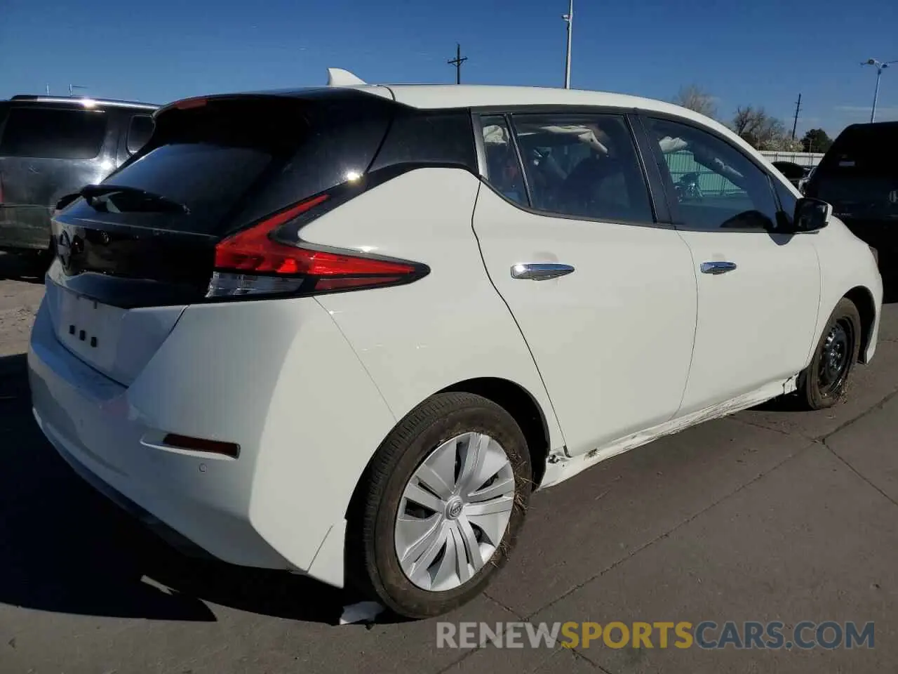 3 Photograph of a damaged car 1N4AZ1BV1SC562084 NISSAN LEAF 2025