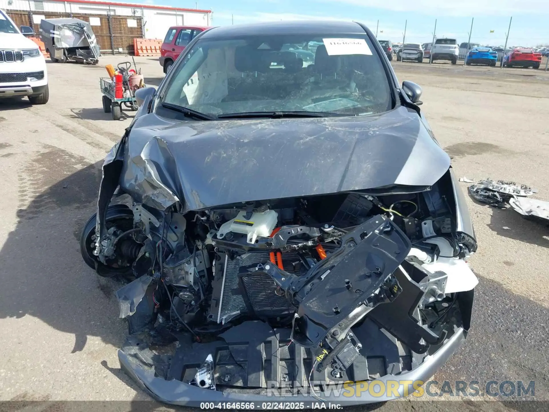 13 Фотография поврежденного автомобиля 1N4AZ1BV6SC550092 NISSAN LEAF 2025