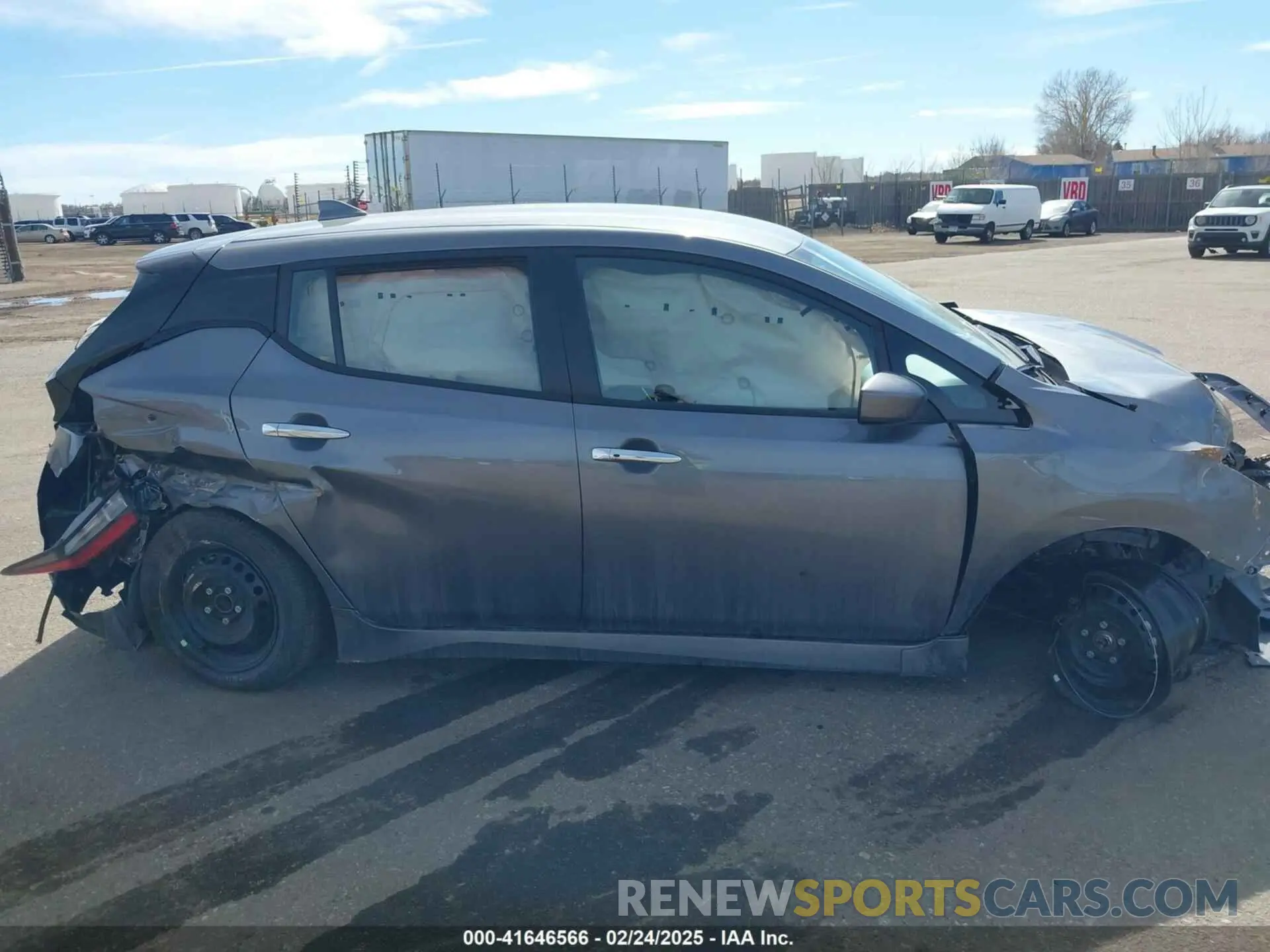 14 Фотография поврежденного автомобиля 1N4AZ1BV6SC550092 NISSAN LEAF 2025