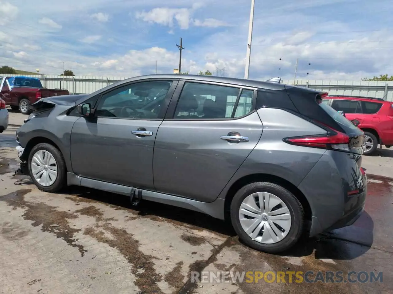 2 Photograph of a damaged car 1N4AZ1BV8SC565693 NISSAN LEAF 2025
