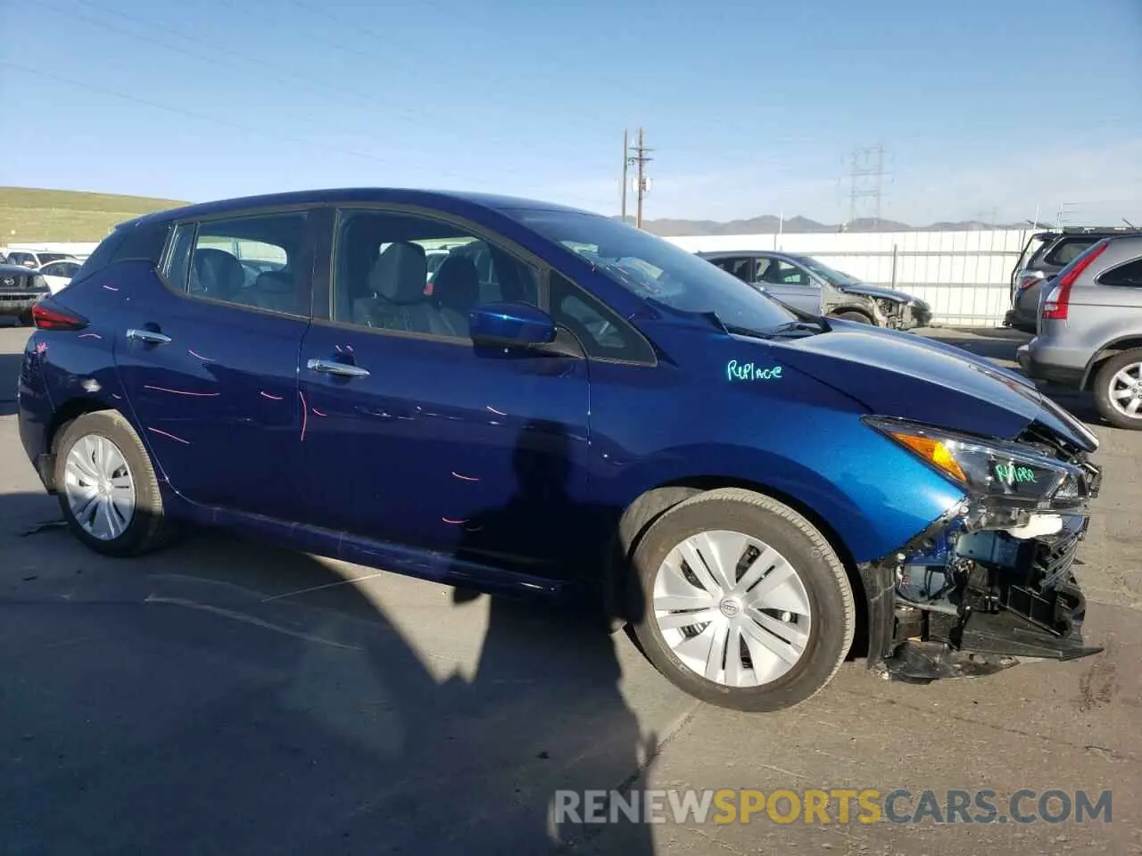 4 Photograph of a damaged car 1N4AZ1BV9SC562835 NISSAN LEAF 2025