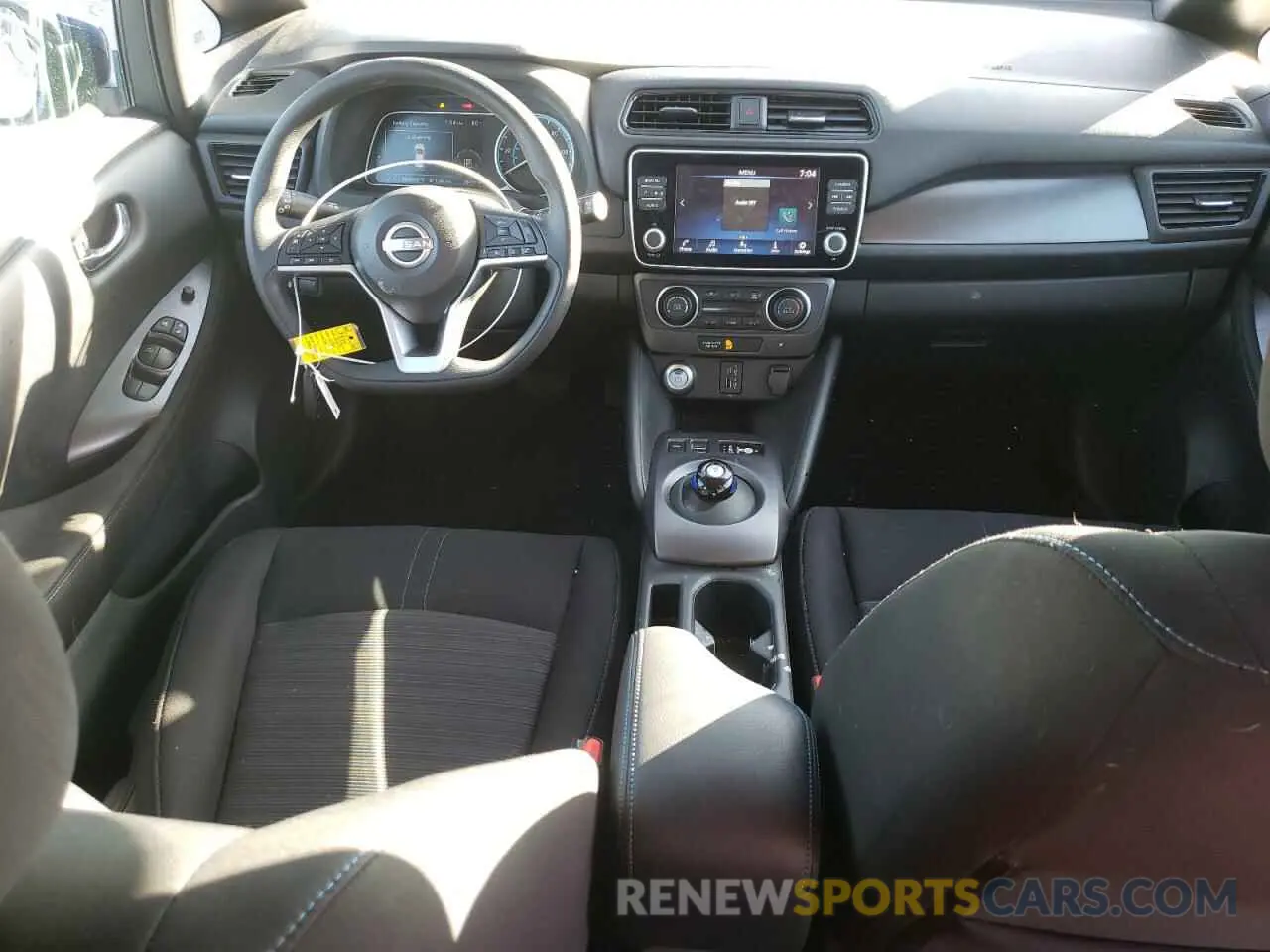 8 Photograph of a damaged car 1N4AZ1BV9SC562835 NISSAN LEAF 2025