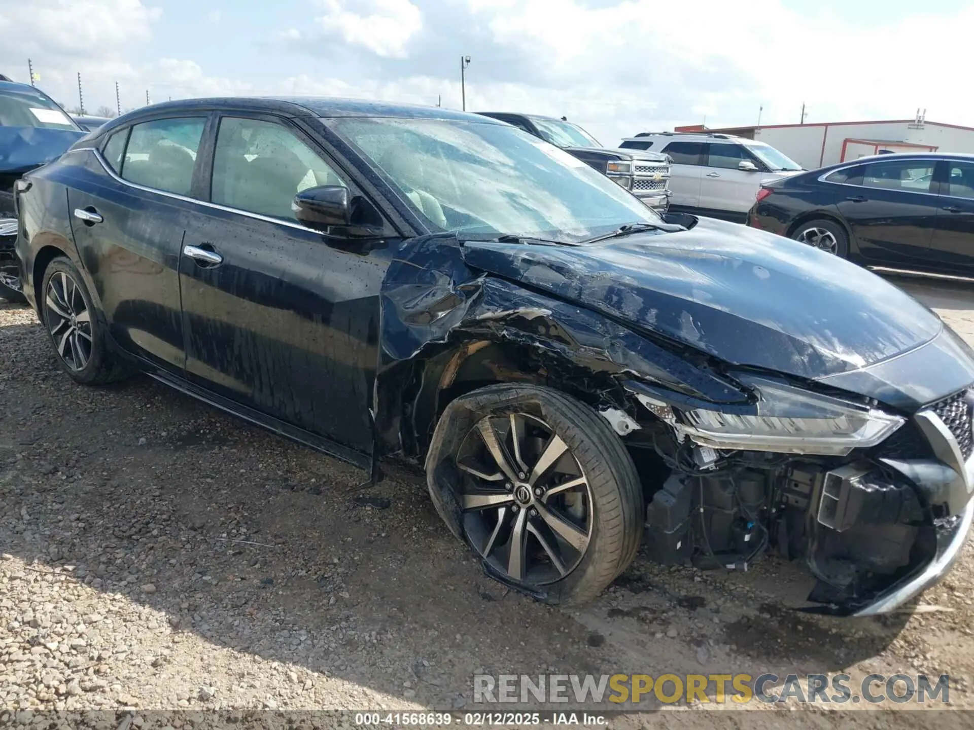 1 Photograph of a damaged car 1N4AA6AV0KC361850 NISSAN MAXIMA 2019