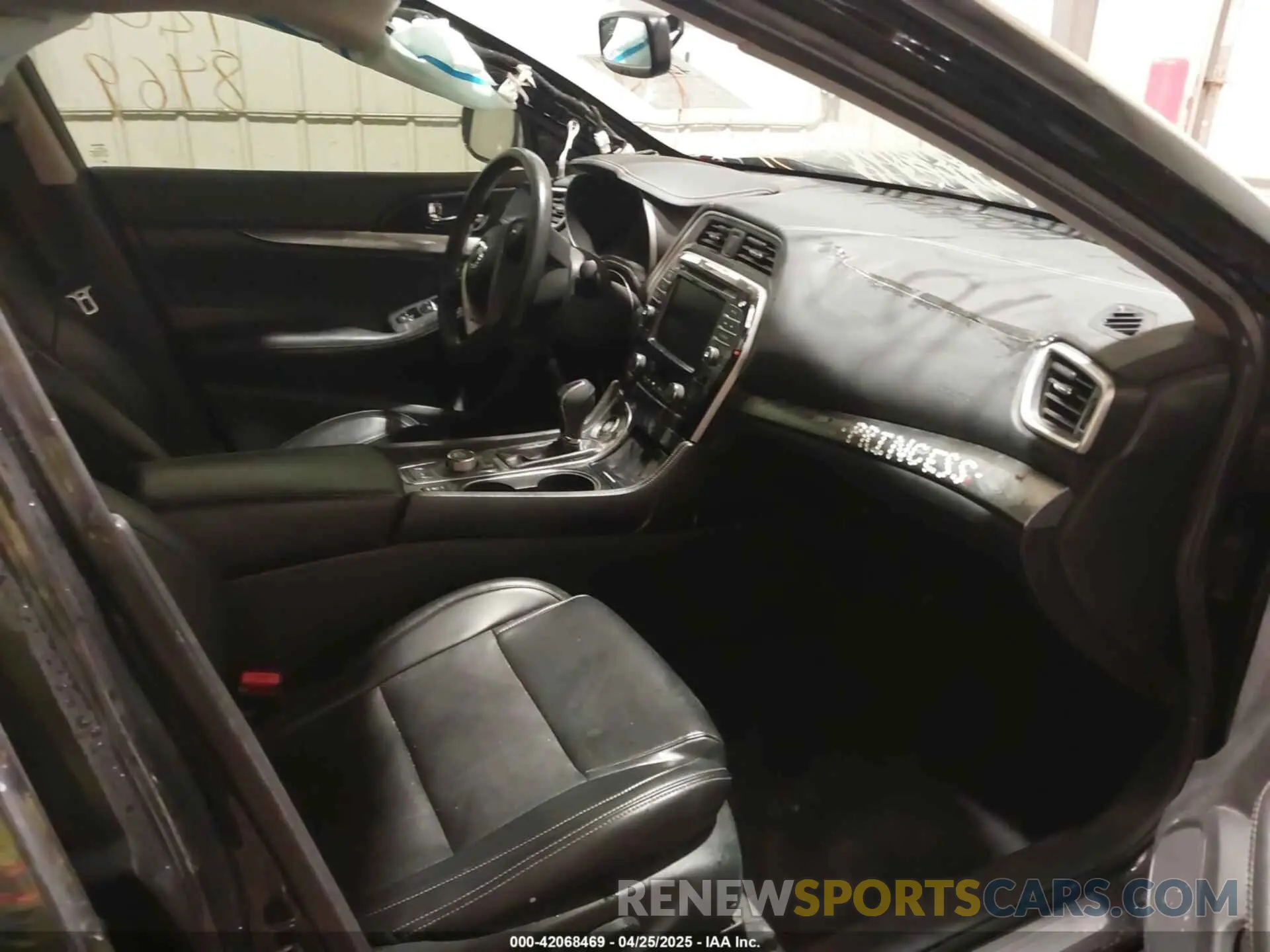 5 Фотография поврежденного автомобиля 1N4AA6AV0KC366322 NISSAN MAXIMA 2019