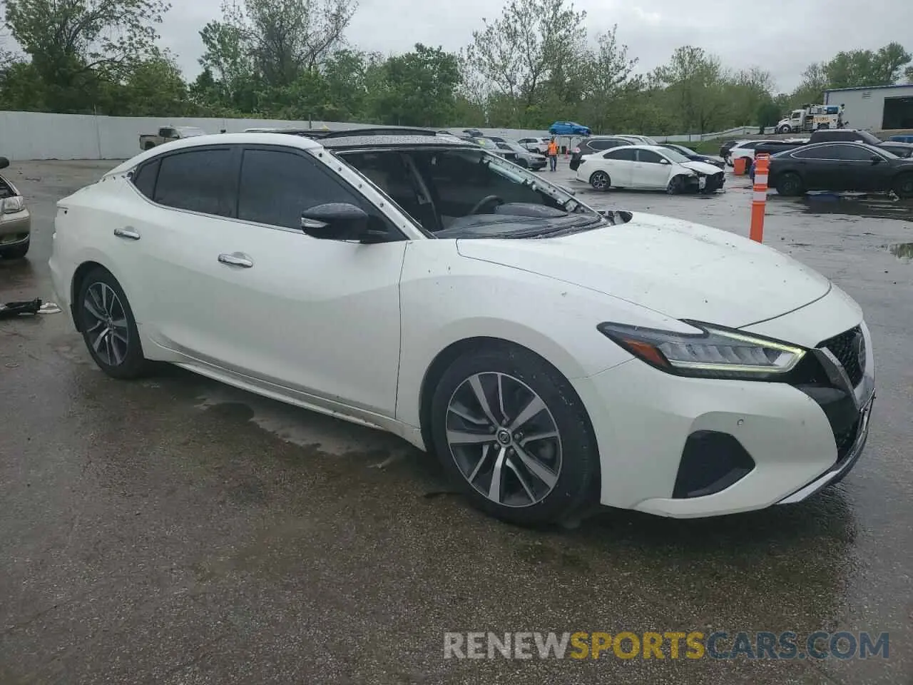 4 Фотография поврежденного автомобиля 1N4AA6AV0KC371116 NISSAN MAXIMA 2019