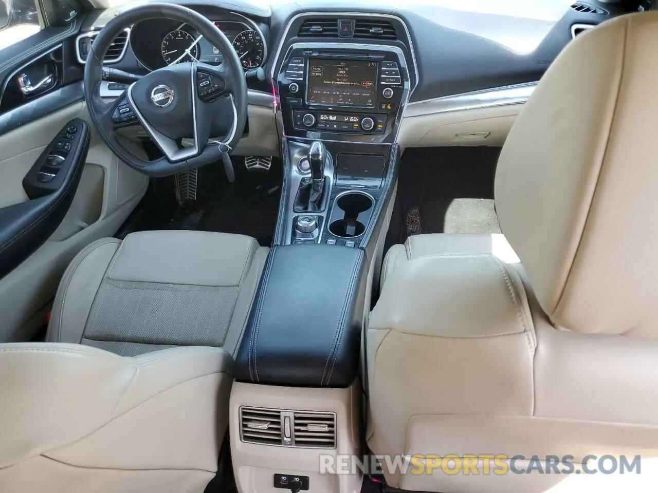8 Photograph of a damaged car 1N4AA6AV0KC373397 NISSAN MAXIMA 2019