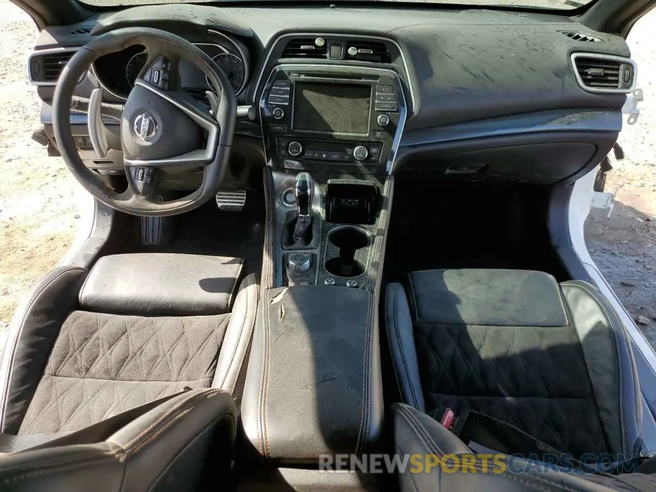 8 Photograph of a damaged car 1N4AA6AV0KC384836 NISSAN MAXIMA 2019