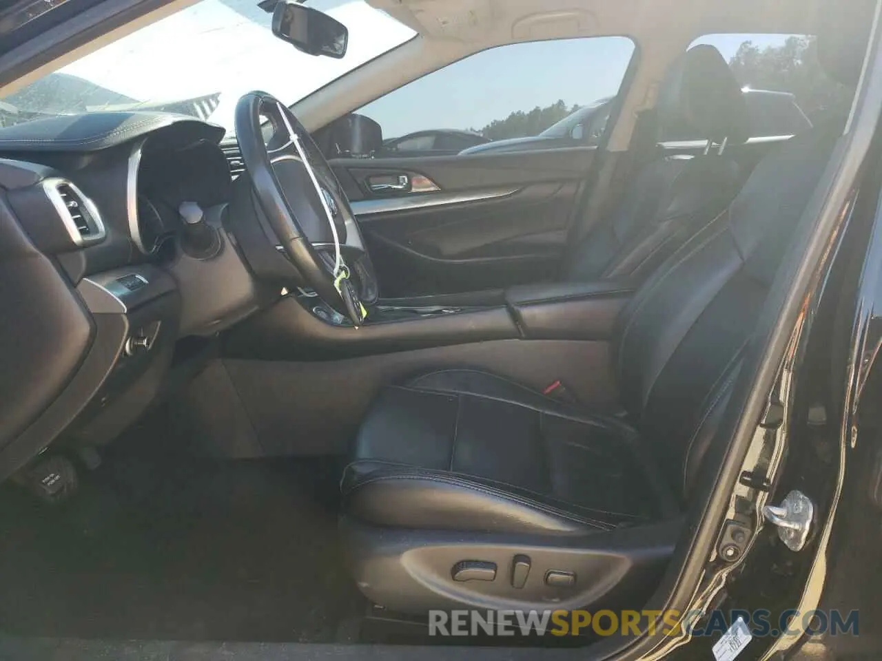 7 Photograph of a damaged car 1N4AA6AV3KC369215 NISSAN MAXIMA 2019