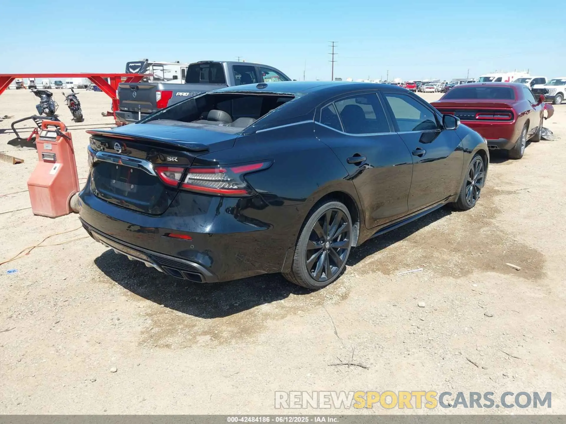 4 Фотография поврежденного автомобиля 1N4AA6AV4KC374682 NISSAN MAXIMA 2019
