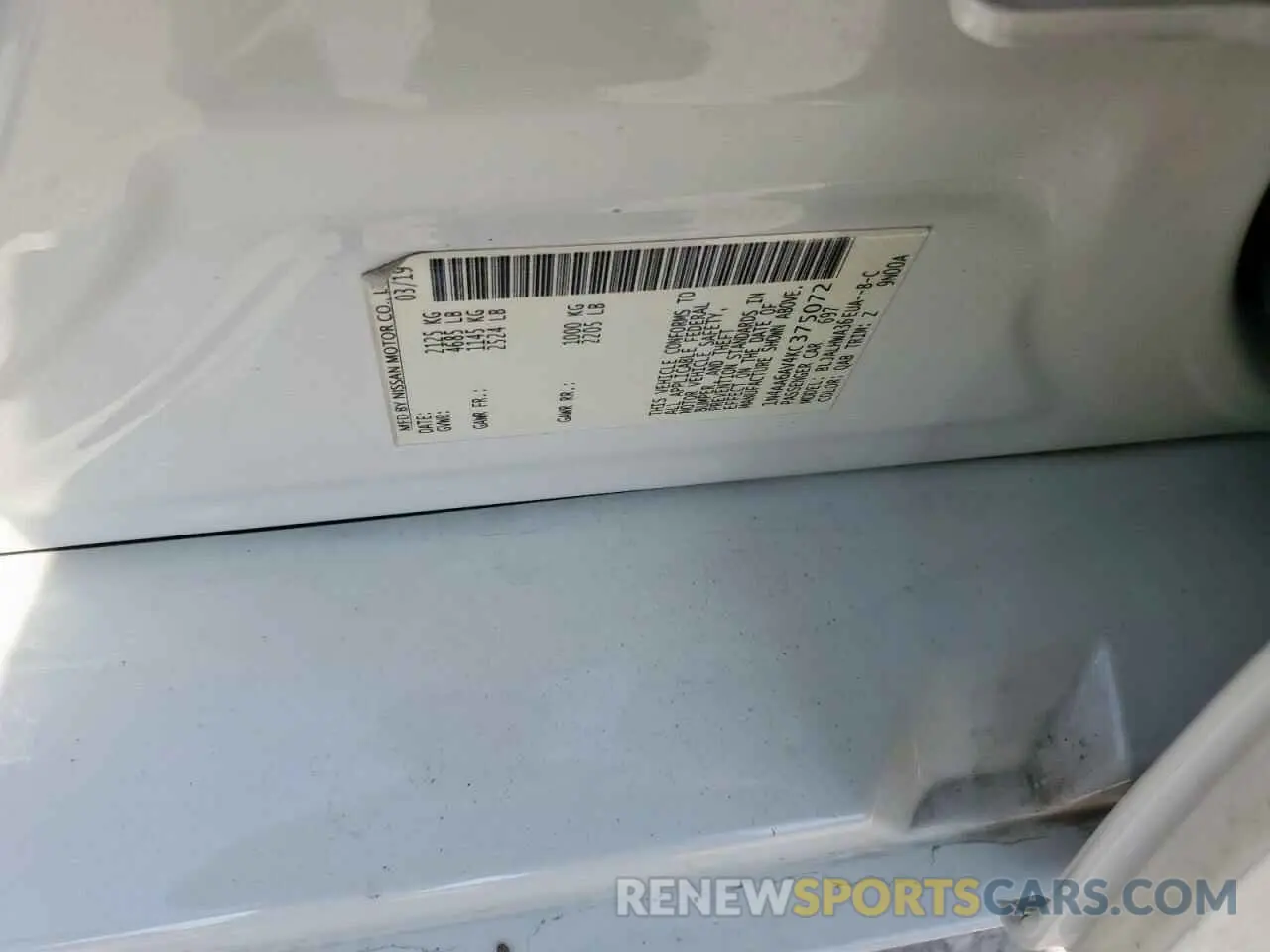 13 Photograph of a damaged car 1N4AA6AV4KC375072 NISSAN MAXIMA 2019