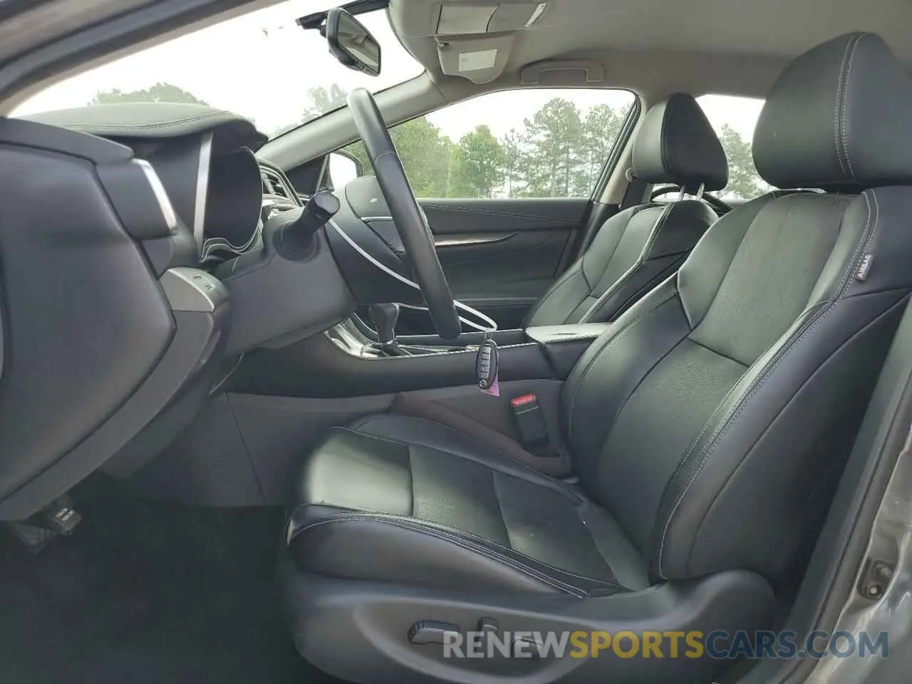 7 Photograph of a damaged car 1N4AA6AV5KC371533 NISSAN MAXIMA 2019