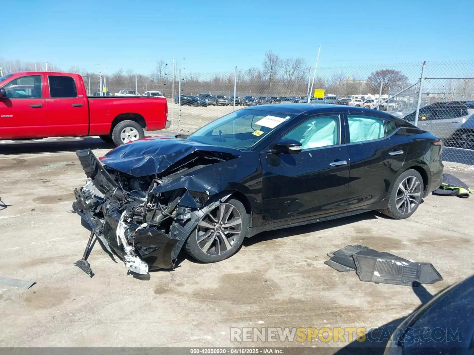 13 Photograph of a damaged car 1N4AA6AV5KC376053 NISSAN MAXIMA 2019