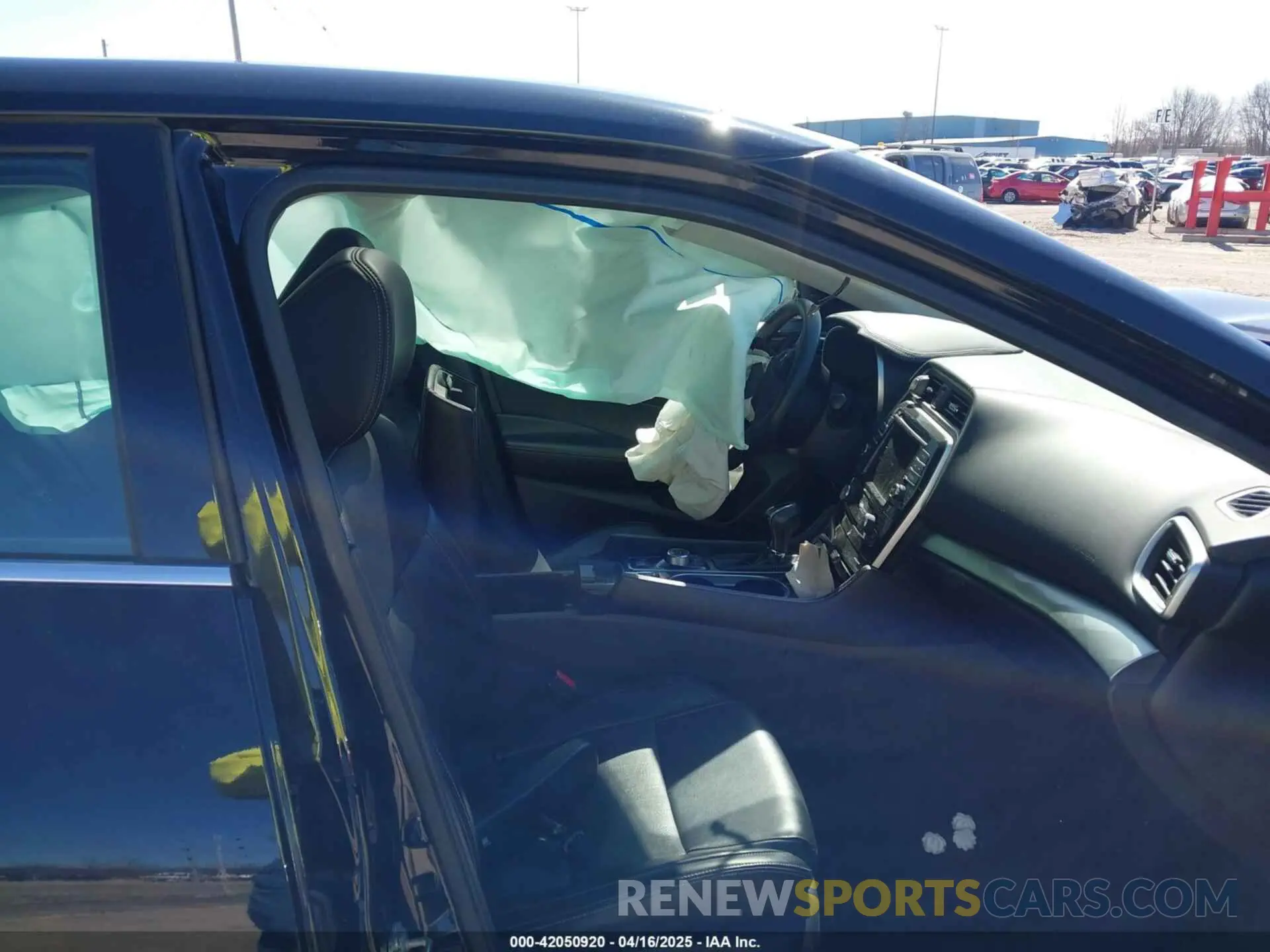 5 Photograph of a damaged car 1N4AA6AV5KC376053 NISSAN MAXIMA 2019