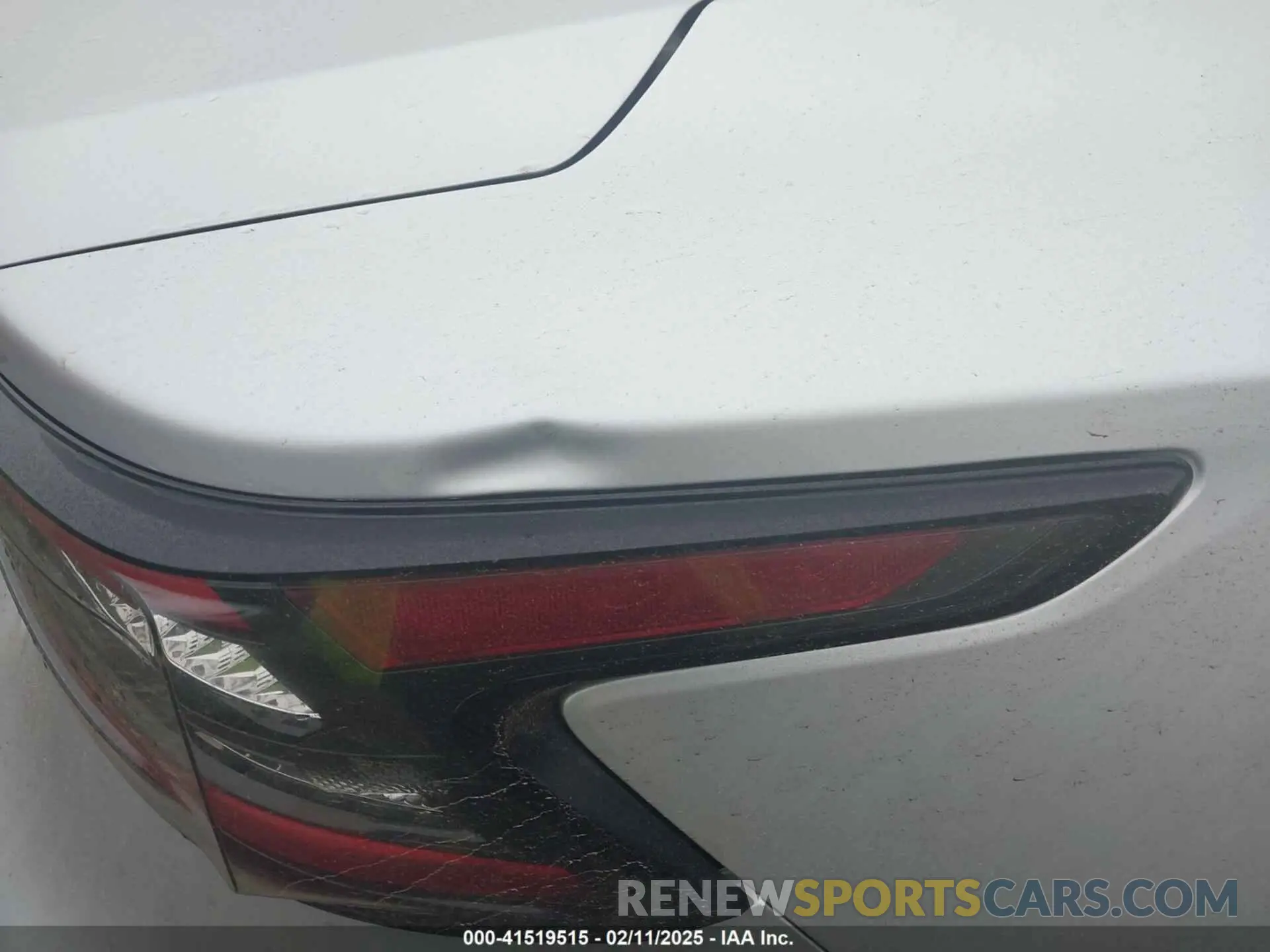 6 Photograph of a damaged car 1N4AA6AV6KC372254 NISSAN MAXIMA 2019