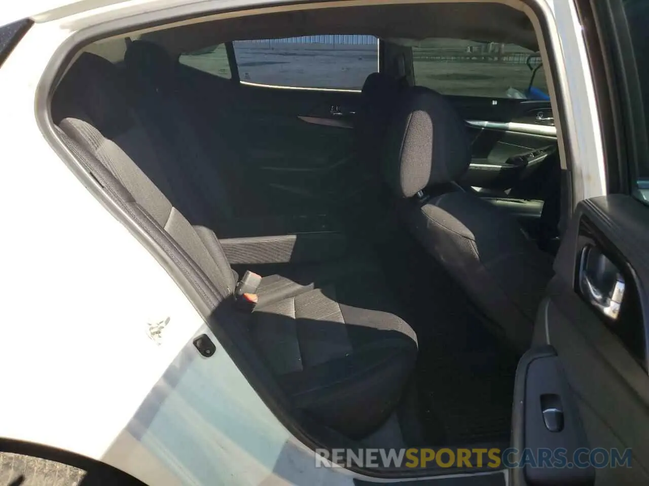 10 Photograph of a damaged car 1N4AA6AV6KC378412 NISSAN MAXIMA 2019
