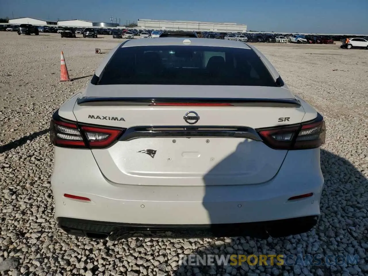6 Photograph of a damaged car 1N4AA6AV6KC378488 NISSAN MAXIMA 2019