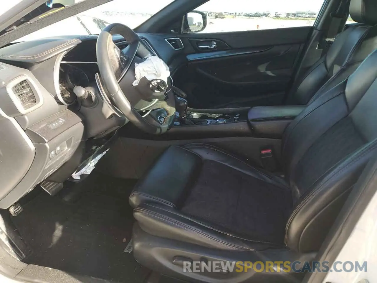 7 Photograph of a damaged car 1N4AA6AV6KC378488 NISSAN MAXIMA 2019