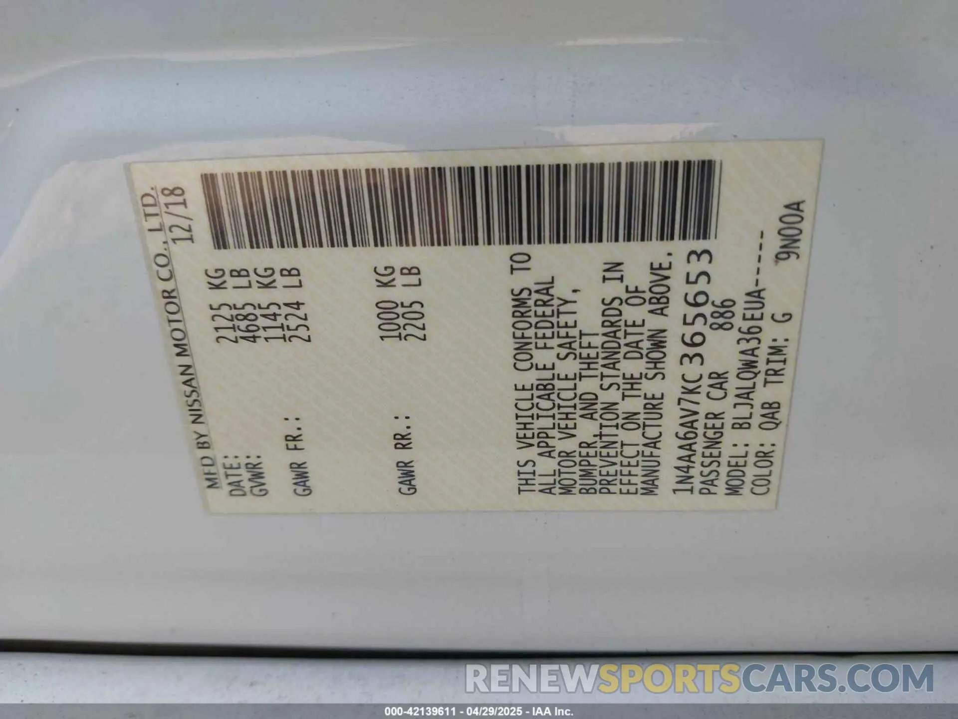 9 Photograph of a damaged car 1N4AA6AV7KC365653 NISSAN MAXIMA 2019