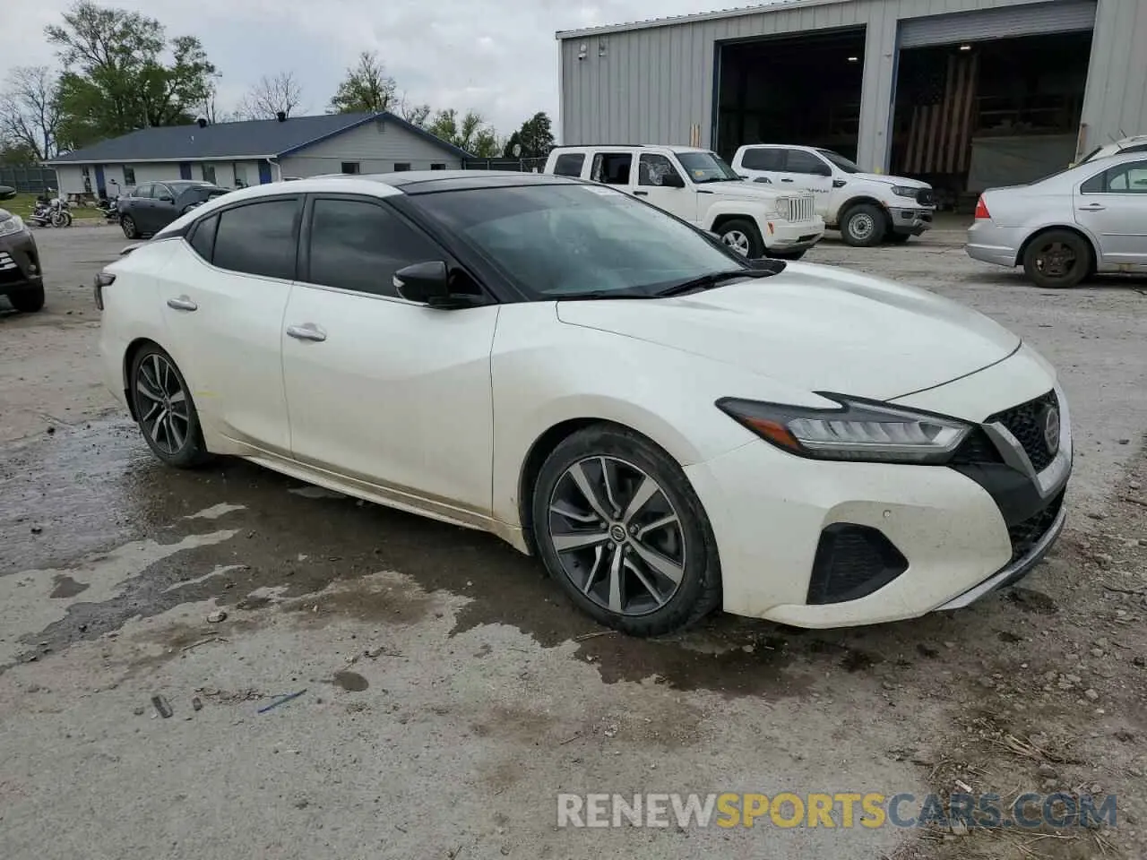 4 Photograph of a damaged car 1N4AA6AV7KC372540 NISSAN MAXIMA 2019