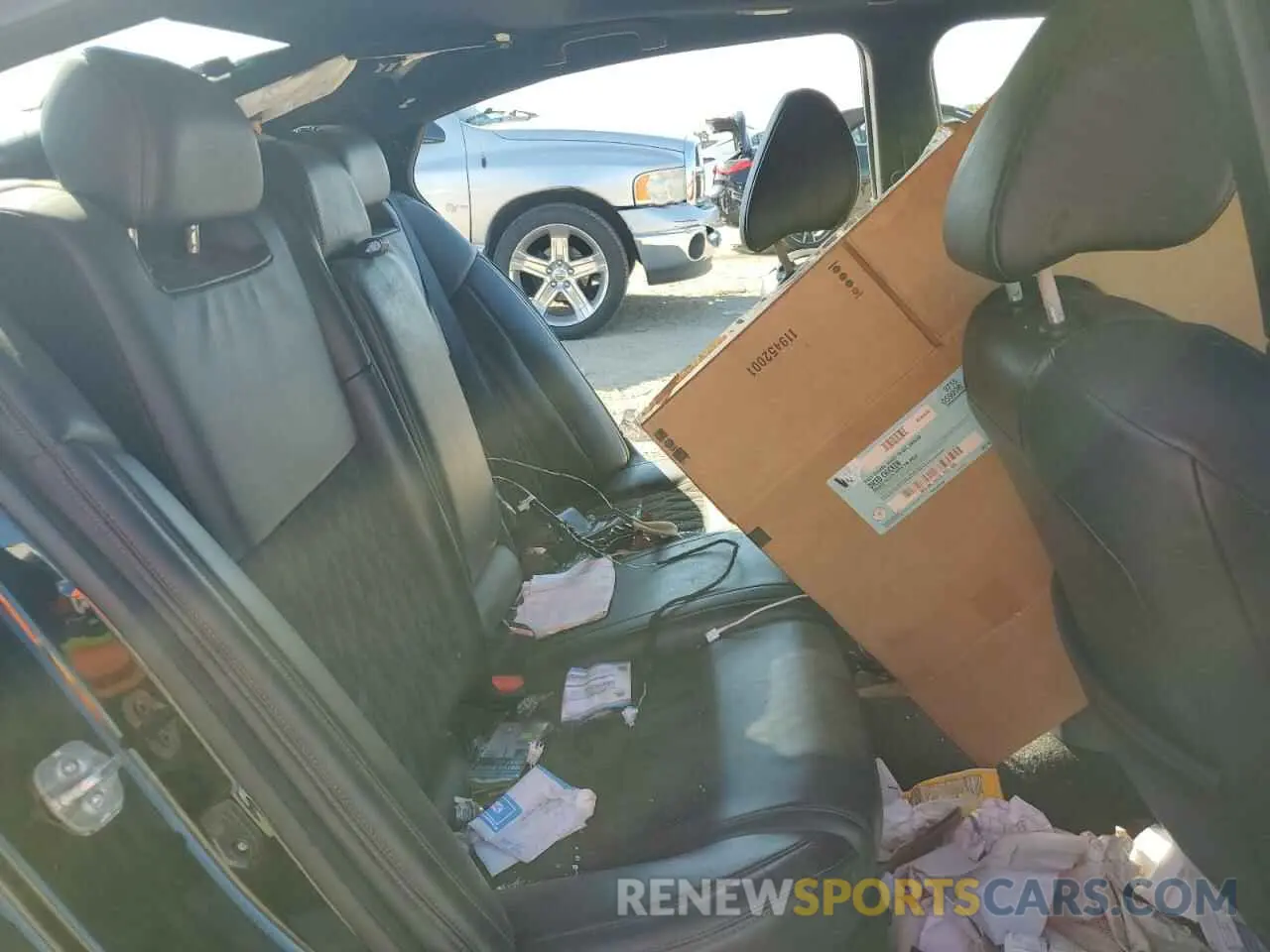 10 Photograph of a damaged car 1N4AA6AV8KC373308 NISSAN MAXIMA 2019