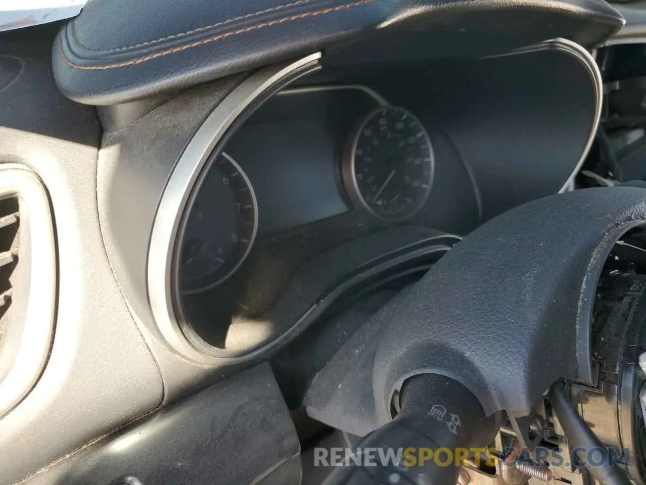 9 Photograph of a damaged car 1N4AA6AV8KC373308 NISSAN MAXIMA 2019