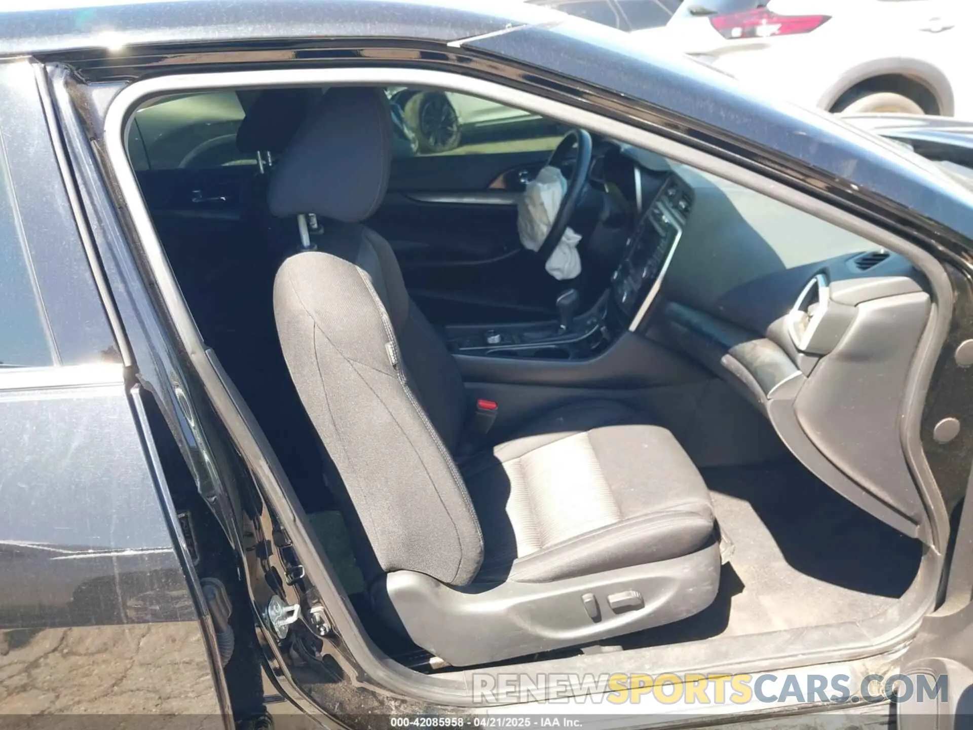 5 Фотография поврежденного автомобиля 1N4AA6AV8KC379464 NISSAN MAXIMA 2019