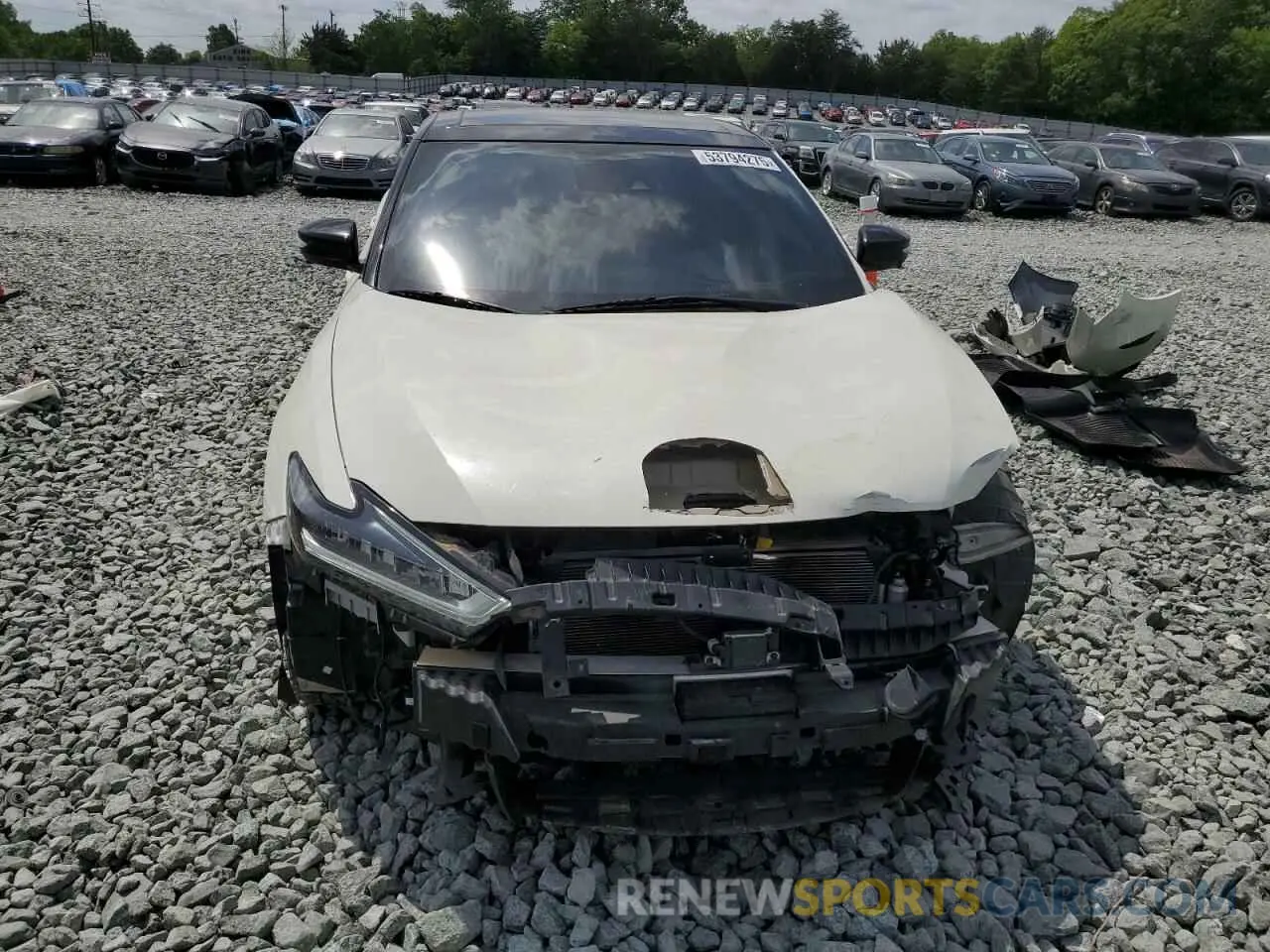 5 Photograph of a damaged car 1N4AA6AV8KC382218 NISSAN MAXIMA 2019