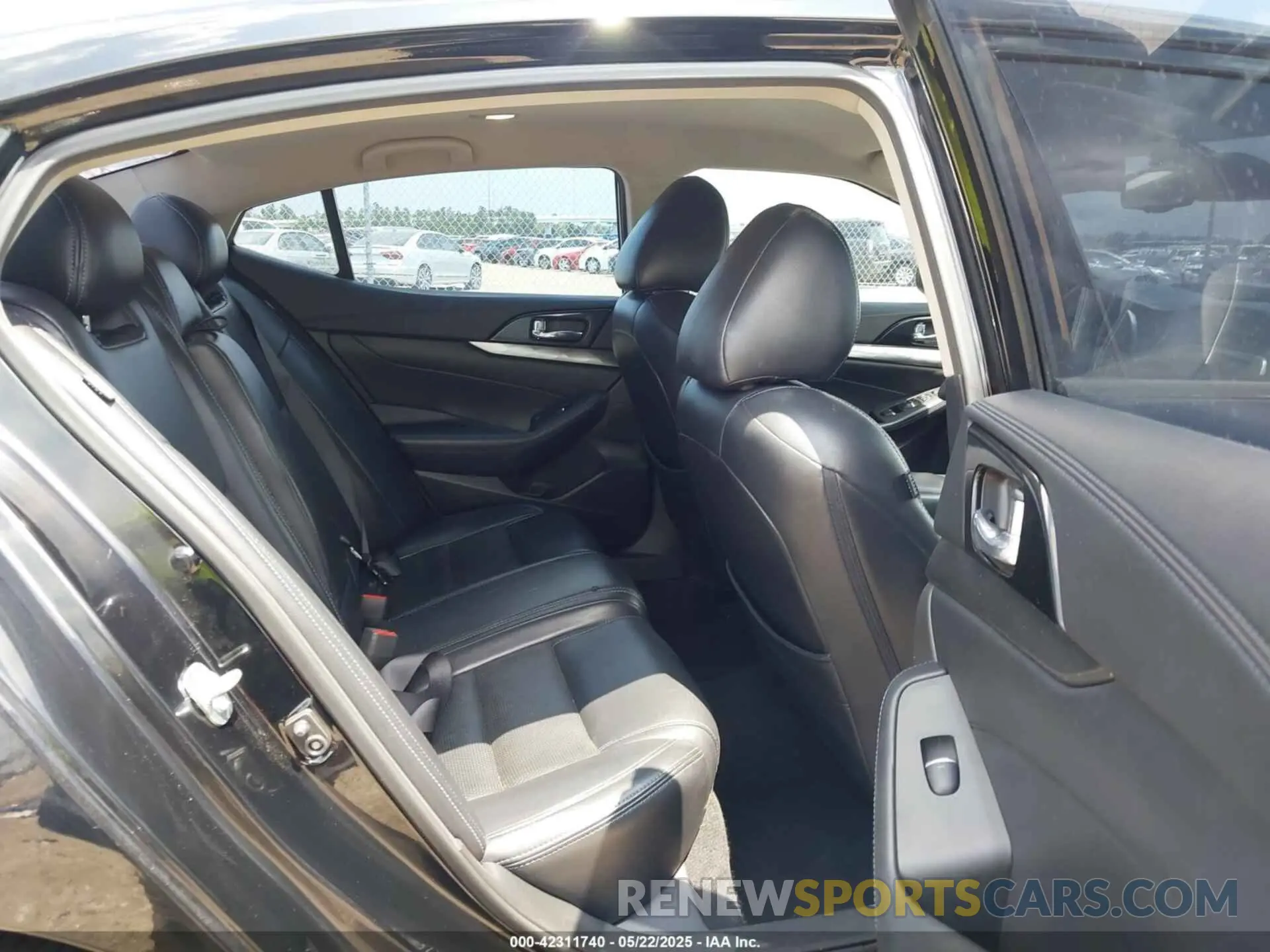 8 Фотография поврежденного автомобиля 1N4AA6BV8LC379075 NISSAN MAXIMA 2020