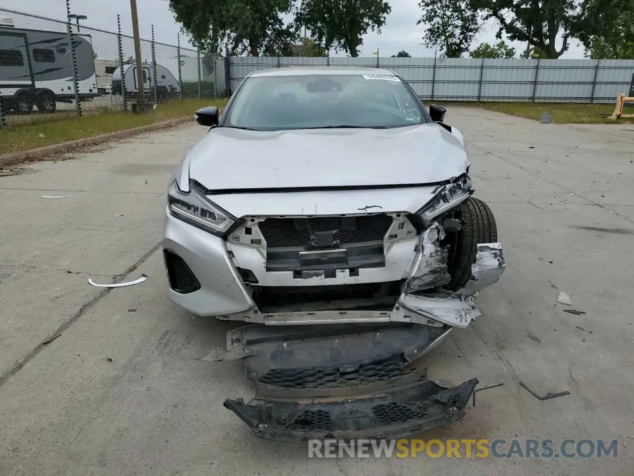 5 Photograph of a damaged car 1N4AA6CV1LC372970 NISSAN MAXIMA 2020