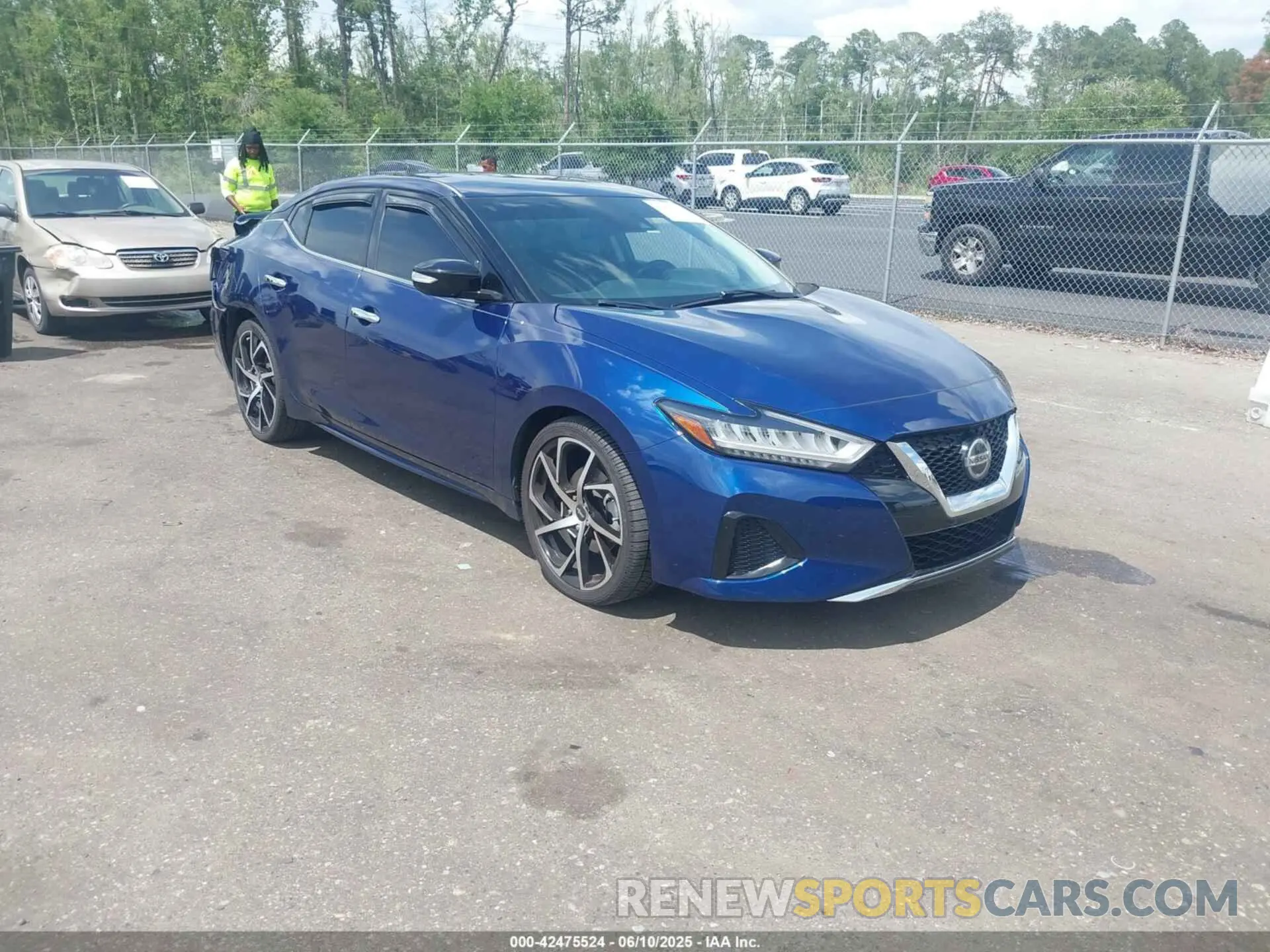 1 Photograph of a damaged car 1N4AA6CV2LC381788 NISSAN MAXIMA 2020