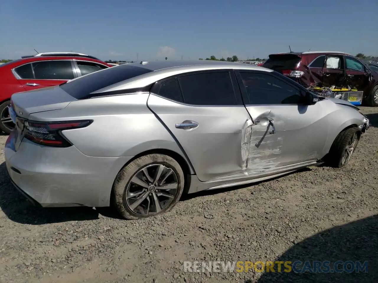 3 Photograph of a damaged car 1N4AA6CV3LC370749 NISSAN MAXIMA 2020