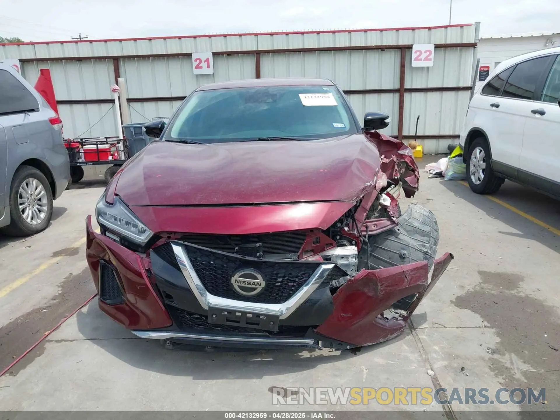 12 Photograph of a damaged car 1N4AA6CV3LC386062 NISSAN MAXIMA 2020
