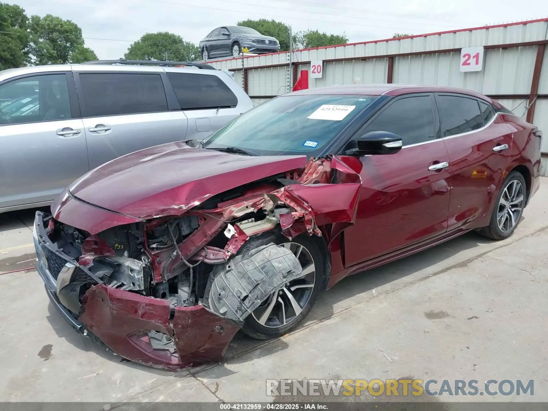 2 Photograph of a damaged car 1N4AA6CV3LC386062 NISSAN MAXIMA 2020