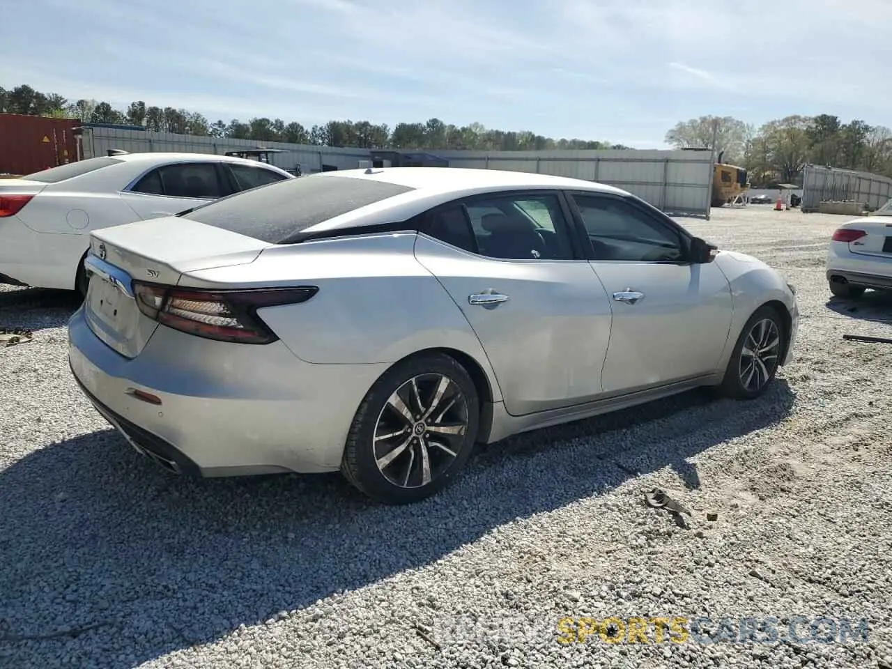 3 Photograph of a damaged car 1N4AA6CV6LC363133 NISSAN MAXIMA 2020