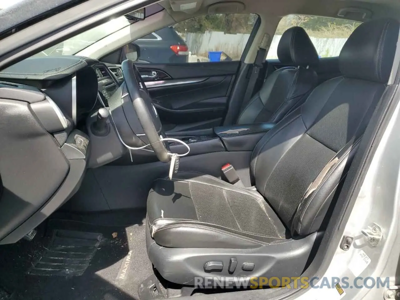 7 Photograph of a damaged car 1N4AA6CV6LC363133 NISSAN MAXIMA 2020