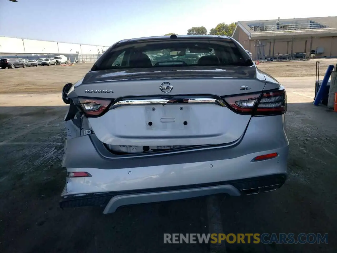 6 Photograph of a damaged car 1N4AA6DV5LC375076 NISSAN MAXIMA 2020
