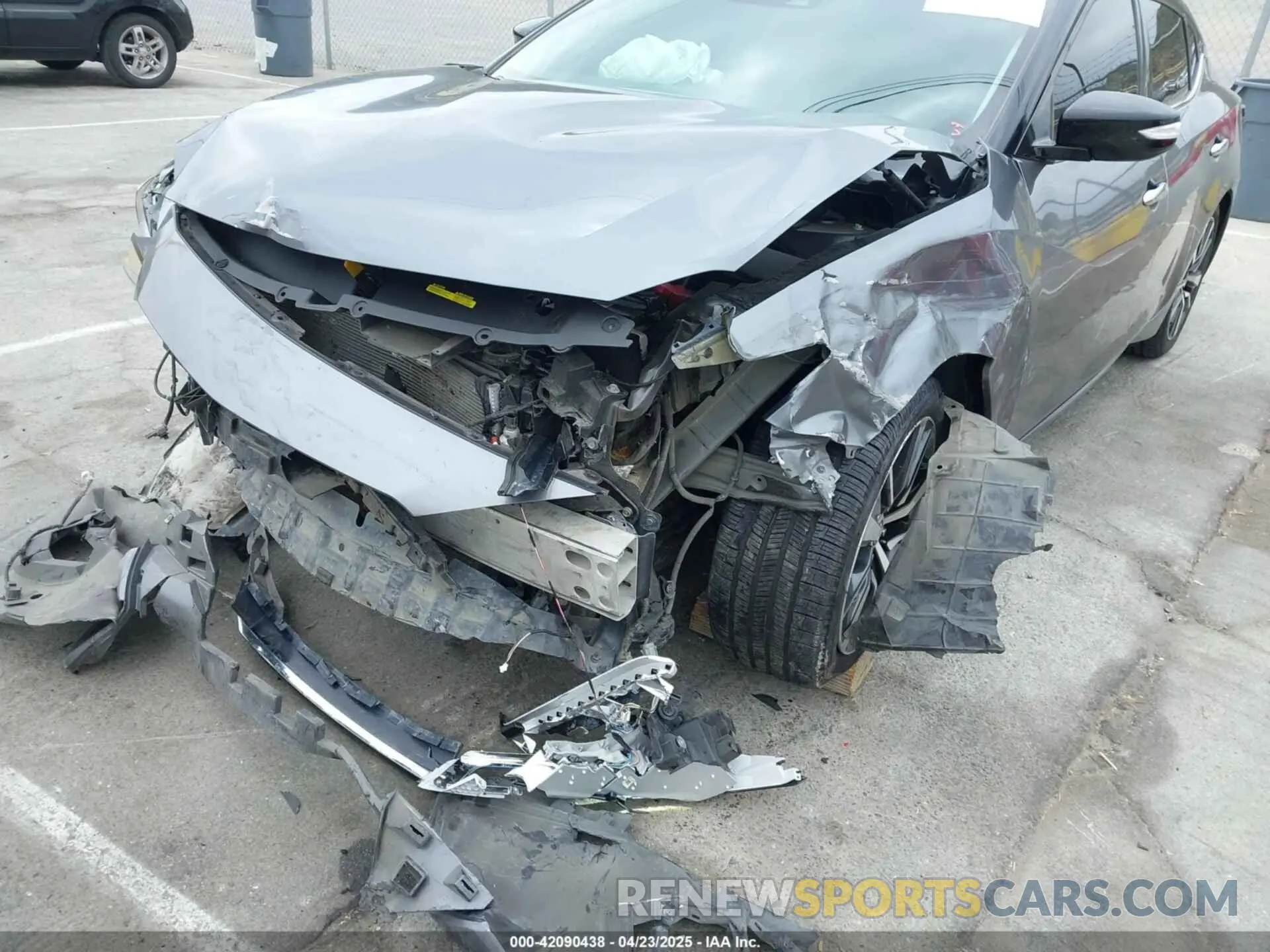 17 Photograph of a damaged car 1N4AA6DV9LC364727 NISSAN MAXIMA 2020