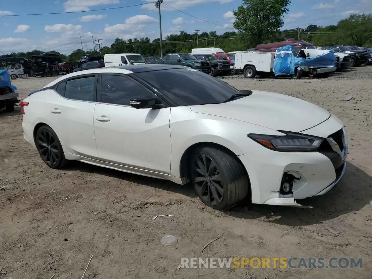 4 Photograph of a damaged car 1N4AA6EV8LC385227 NISSAN MAXIMA 2020
