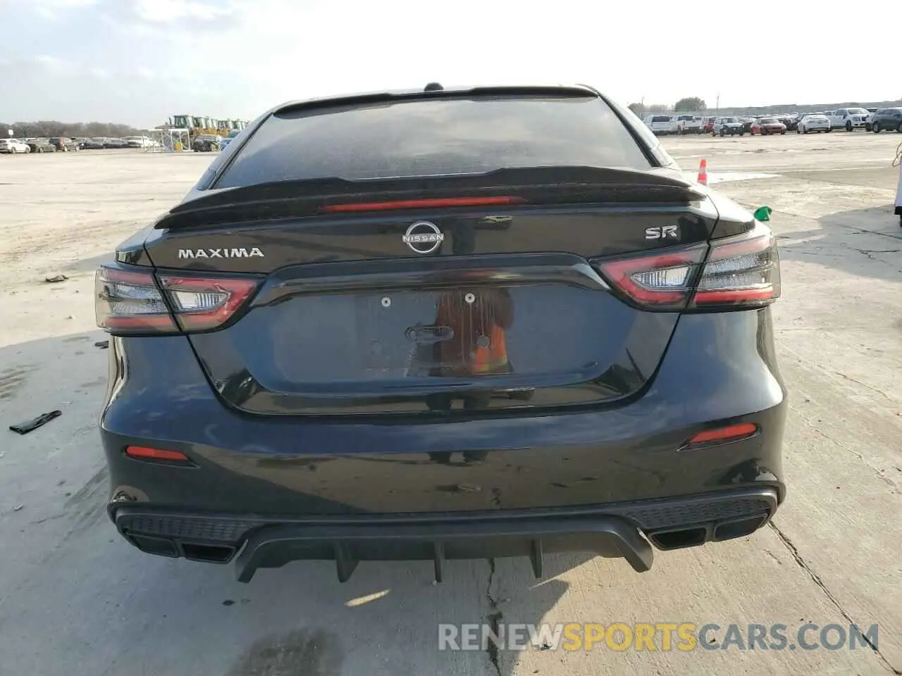 6 Photograph of a damaged car 1N4AA6EVXLC366646 NISSAN MAXIMA 2020