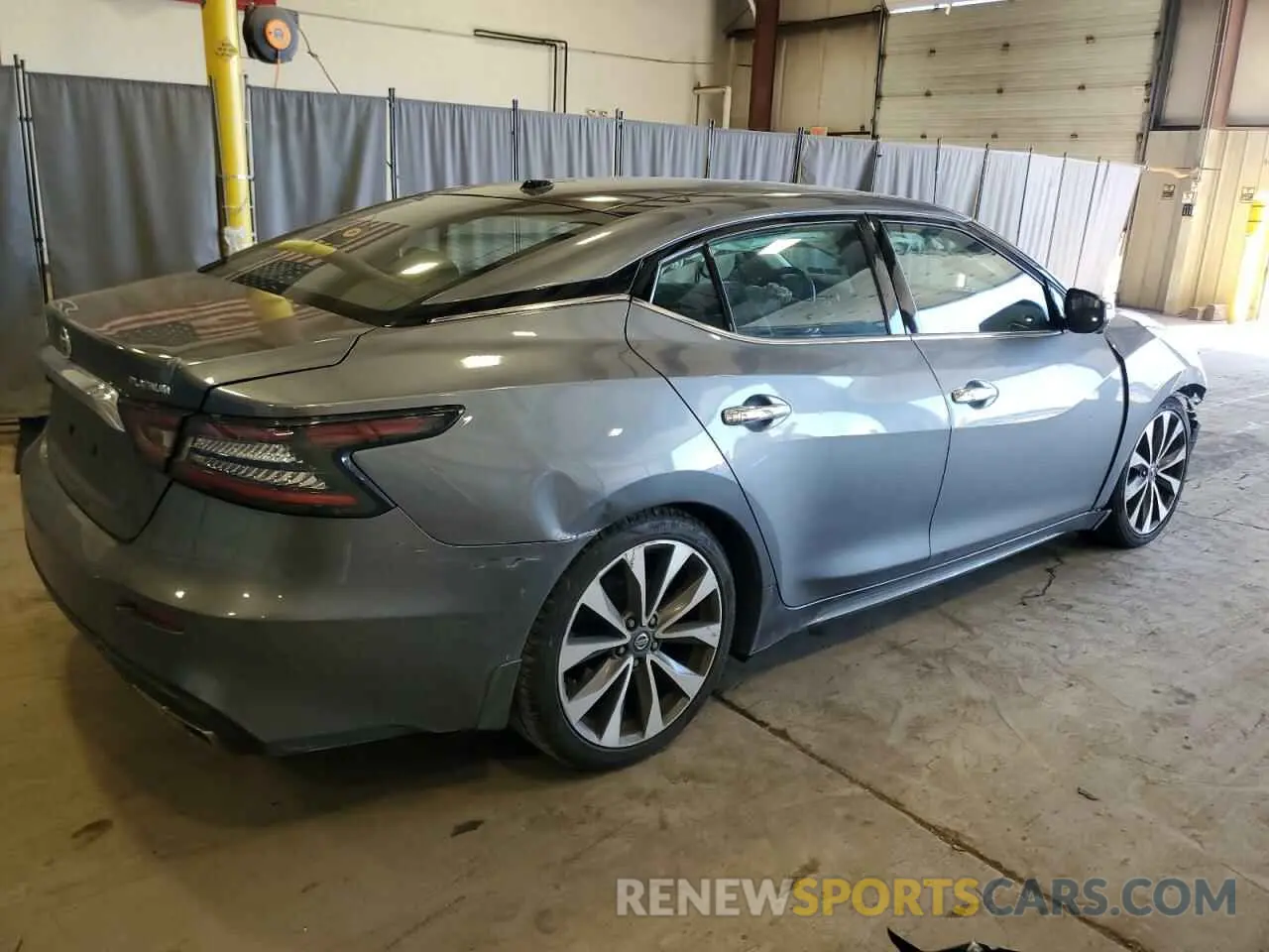 3 Photograph of a damaged car 1N4AA6FV4LC385580 NISSAN MAXIMA 2020