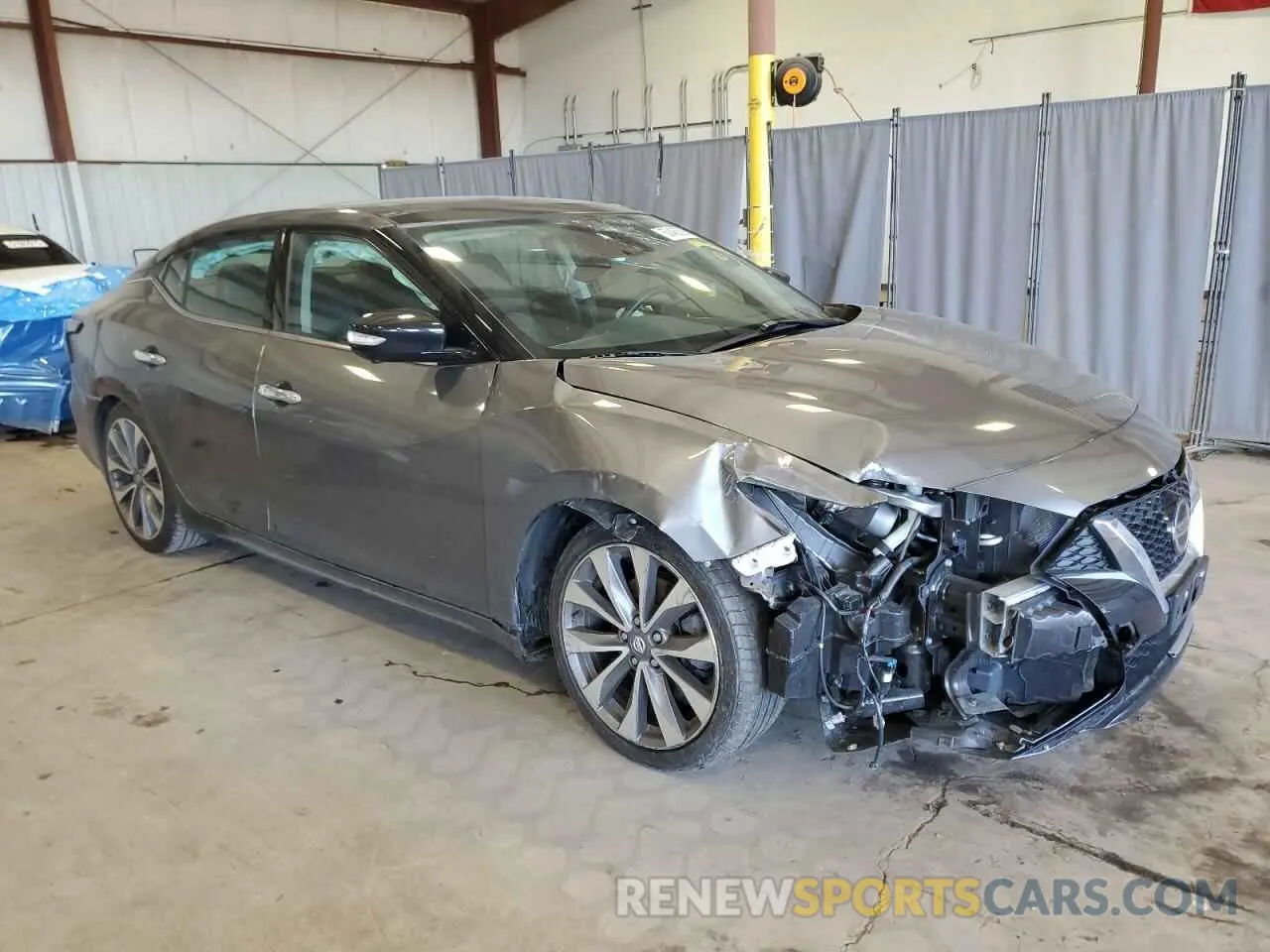 4 Photograph of a damaged car 1N4AA6FV4LC385580 NISSAN MAXIMA 2020